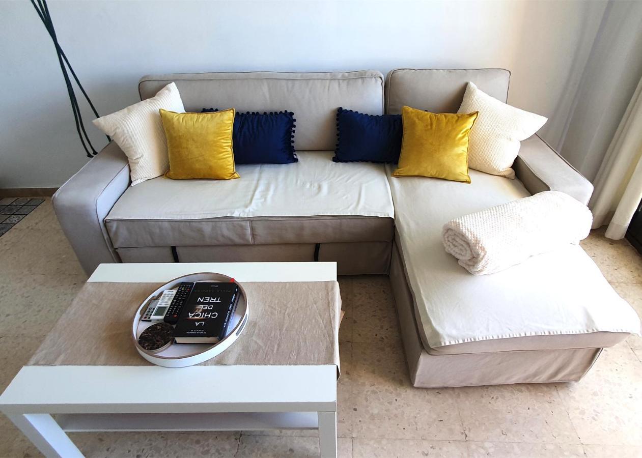 Beachfront Studio Apartment Marbella Exterior photo